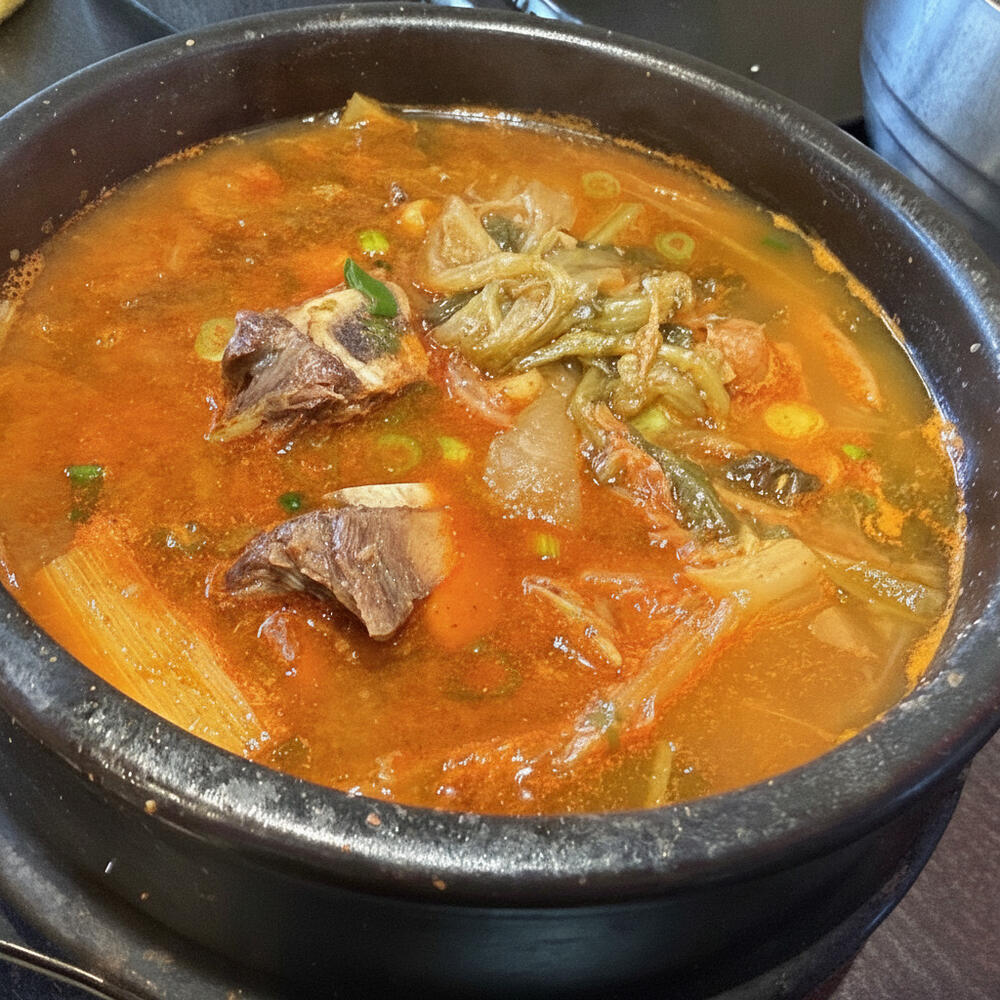 12. COMBINATION BEEF AND SEAFOOD TOFU SOUP
