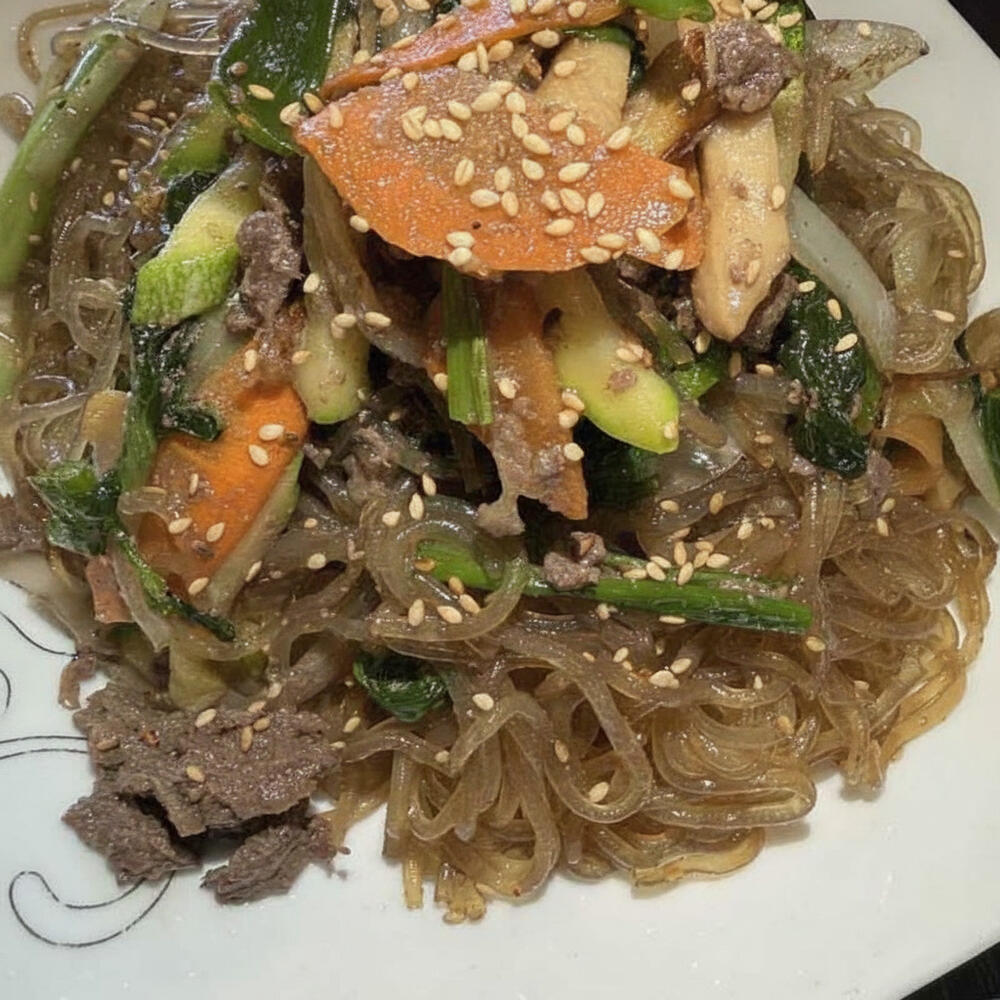 5. STIR FRIED GLASS NOODLES WITH BEEF